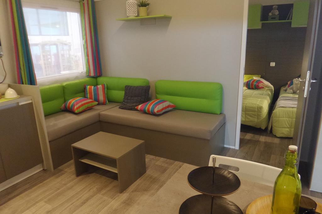 Camping Mobile Home U Sole Marinu Patrimonio Oda fotoğraf