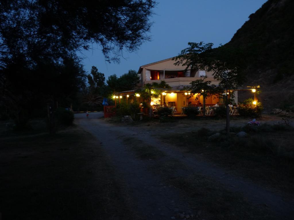 Camping Mobile Home U Sole Marinu Patrimonio Dış mekan fotoğraf