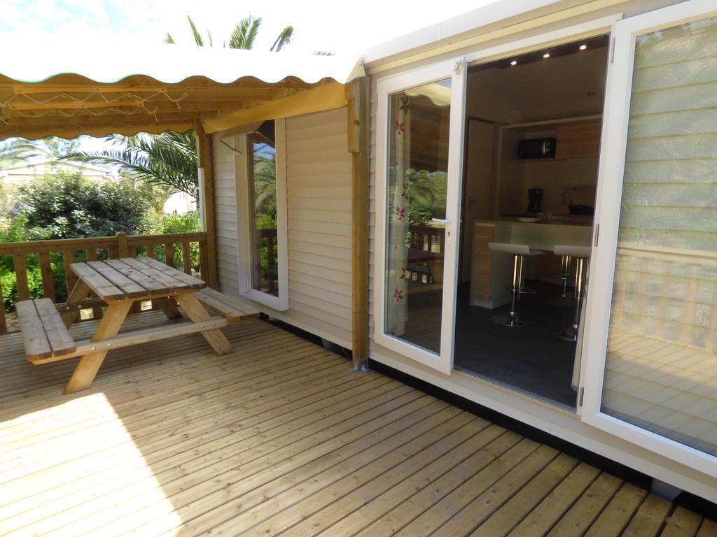 Camping Mobile Home U Sole Marinu Patrimonio Oda fotoğraf